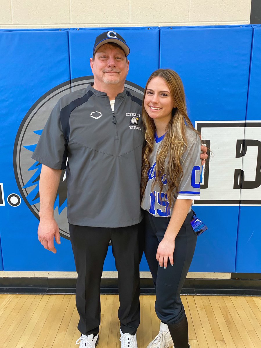 kaley_cook's tweet photo. Happy Father’s Day to the best dad out there! https://t.co/tayfFLWFM6