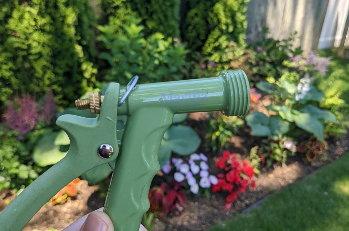 Dragonfireny's tweet photo. I love my limited edition batman vs Superman dawn of justice garden nozzle
#SaveMartha https://t.co/PPjXGzYtHt