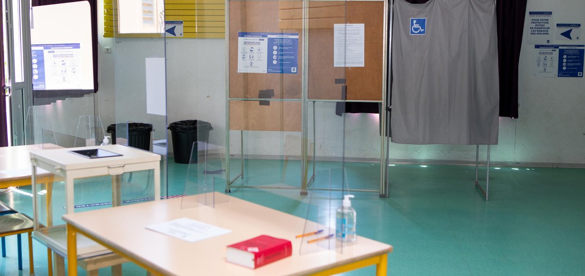 1tempspolitique's tweet photo. 📰🔊🇫🇷: ⚠️ #legislative2022 ⚠️. Dans la plupart des grandes villes les #bureauxdevote ferment donc c'est le moment d'aller #voter si ce n'est pas déjà fait. Il faut faire reculer cette #abstention à environ 54%.
#votez , #legislatives2022 ,#Ensemble , #RN , #NUPES . https://t.co/Rp5kWx7zoK