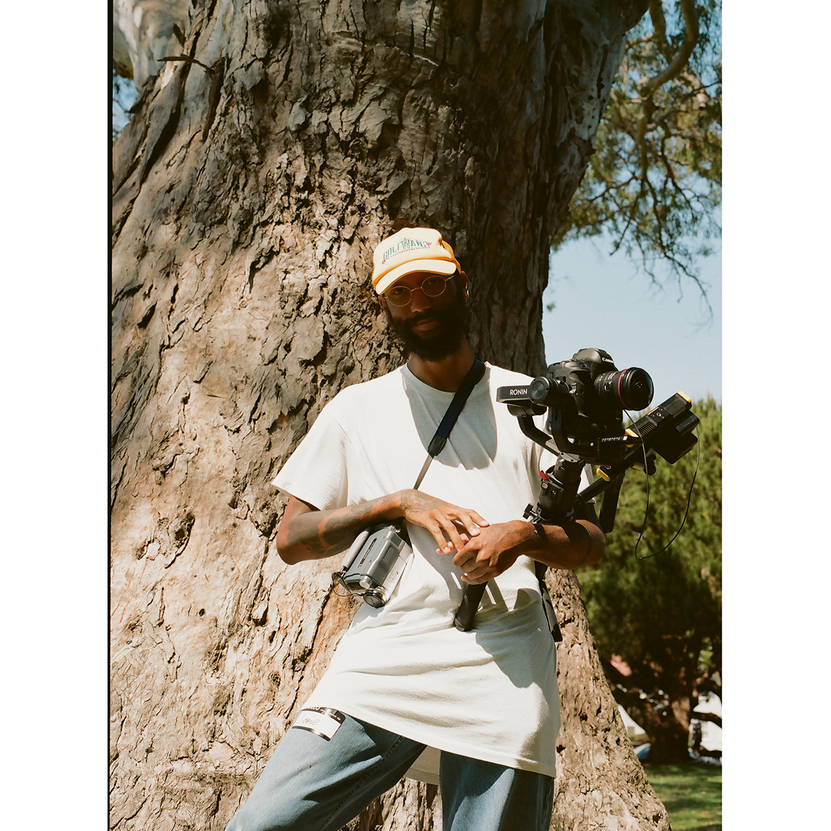 KodakProFilmBiz's tweet photo. Juneteenth 2022
#juneteenth 
📷Sir Frusha Felix
https://t.co/K0cYv1yK9V
🎞️Kodak Professional Portra 400

#juneteenth2022 #blacklivesmatter #blackfilmphotographer #blackwithfilm #kodakprofessional #portra400 #filmcommunity #streetfilmphotography #portraitfilmphotography https://t.co/qnV6Dh05Om