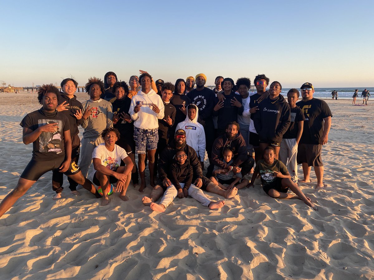 We had a great time at <a href="/calpolyfootball/">Cal Poly Football</a> 7v7 tournament yesterday it was fun, exciting and full of competitive teams. We appreciate cal poly staff <a href="/CoachRRouse/">Robbie Rouse</a> @Grim_latef <a href="/WPlemons/">Will Plemons</a> and a host of other great coaches. My guys say thank you.