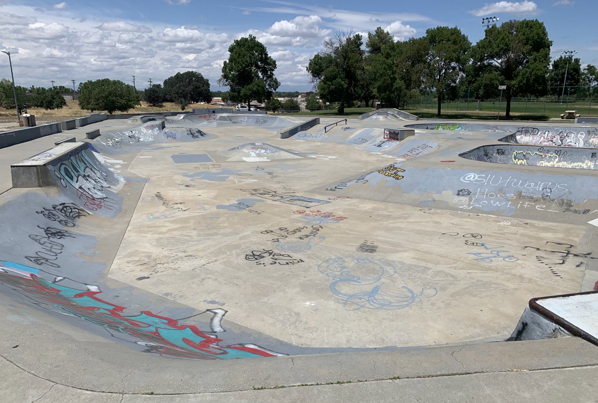 mikellazzo's tweet image. Skate America! #GlensFerryID #BakerCityOR #RedBluffCA #MaranaAZ #USA