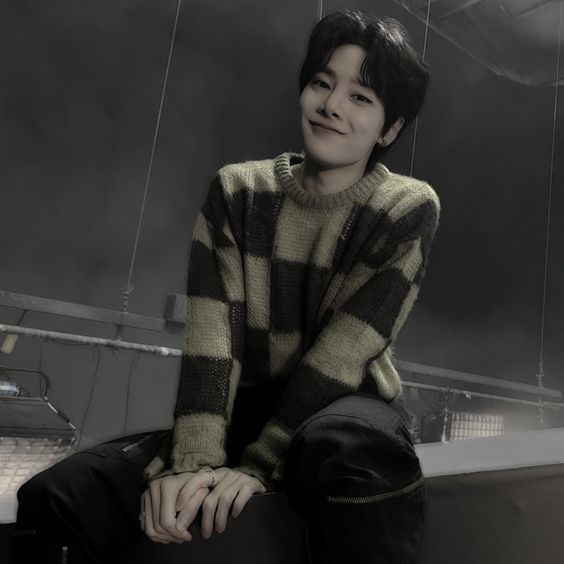 owlf0g's tweet photo. ——————————  吃 - 以為 - 五個 
           k e e p   b e i n g   a l i v e https://t.co/ttcY7jqDox