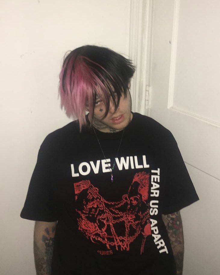 LilPeeper9's tweet photo. love will tear us apart https://t.co/9ss2hznU7k