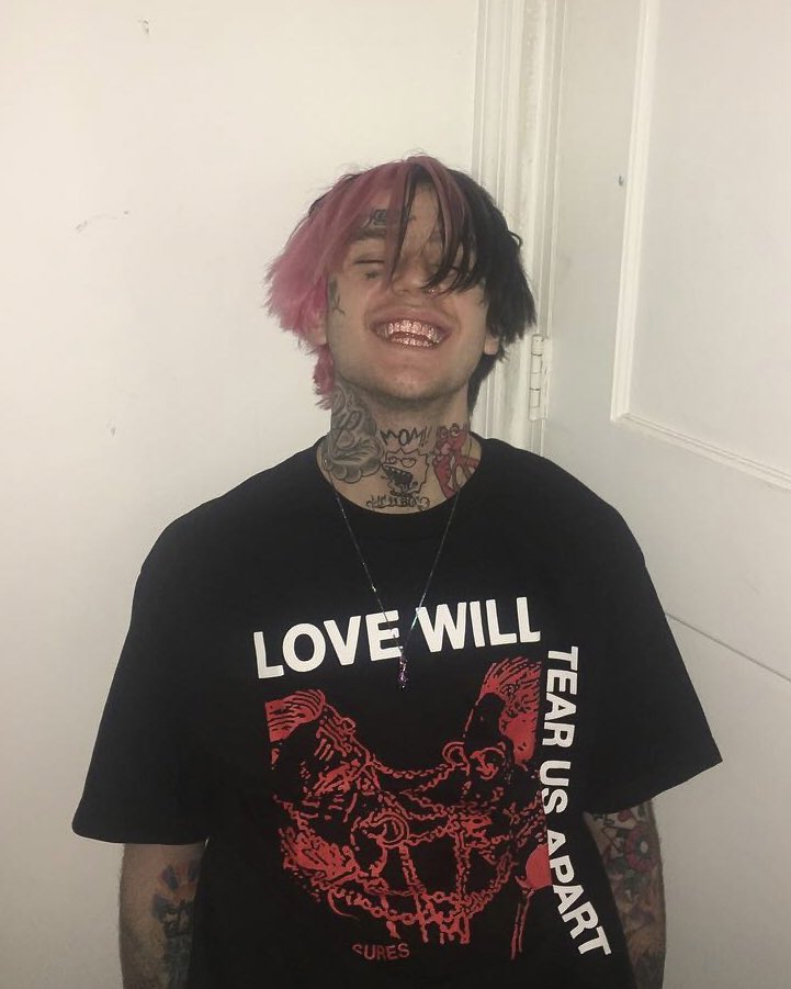 LilPeeper9's tweet photo. love will tear us apart https://t.co/9ss2hznU7k