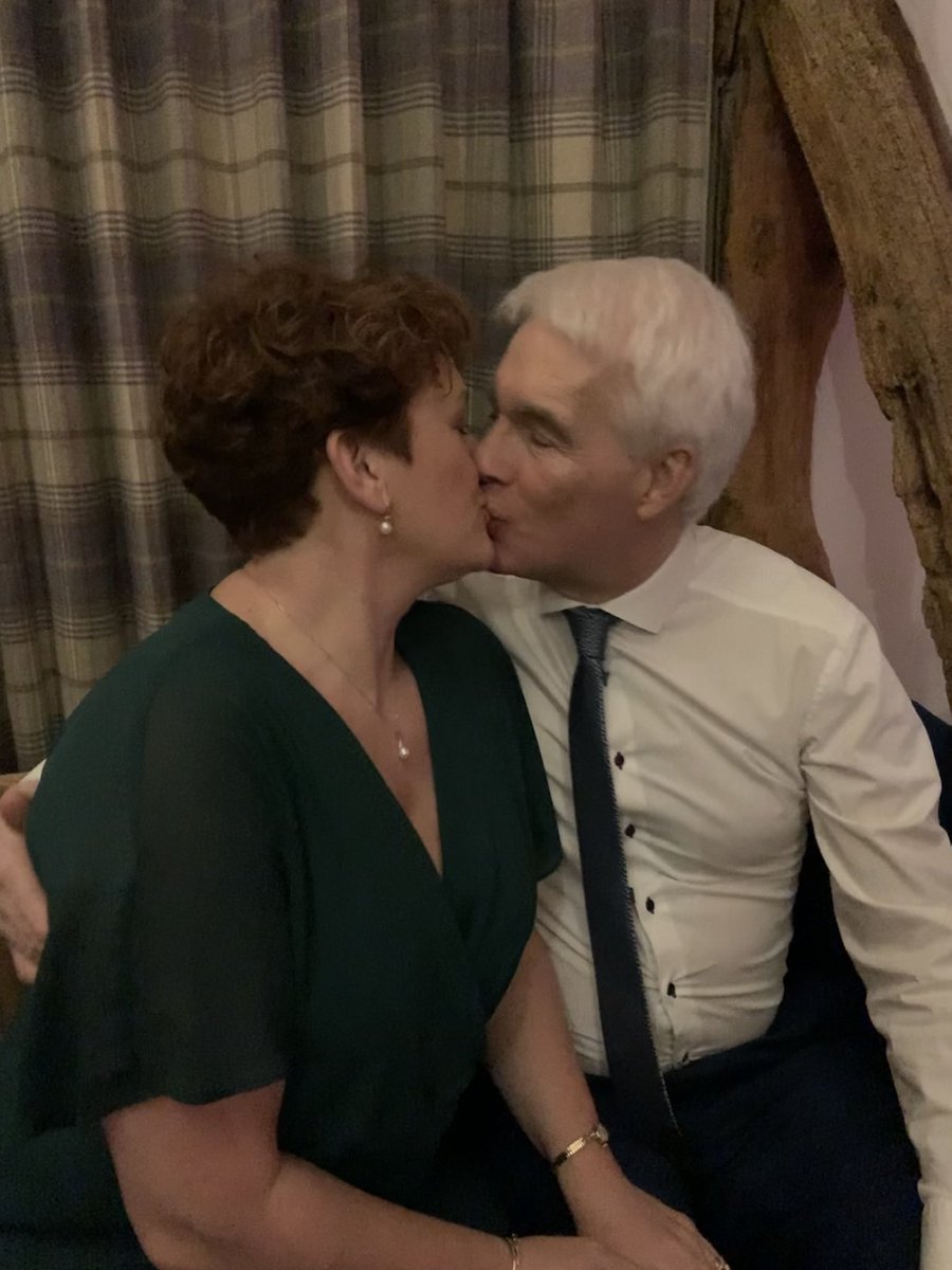 Happy Father’s Day to the best dad you can get <a href="/rugbynhs/">Nick Hayes 🇺🇦</a>