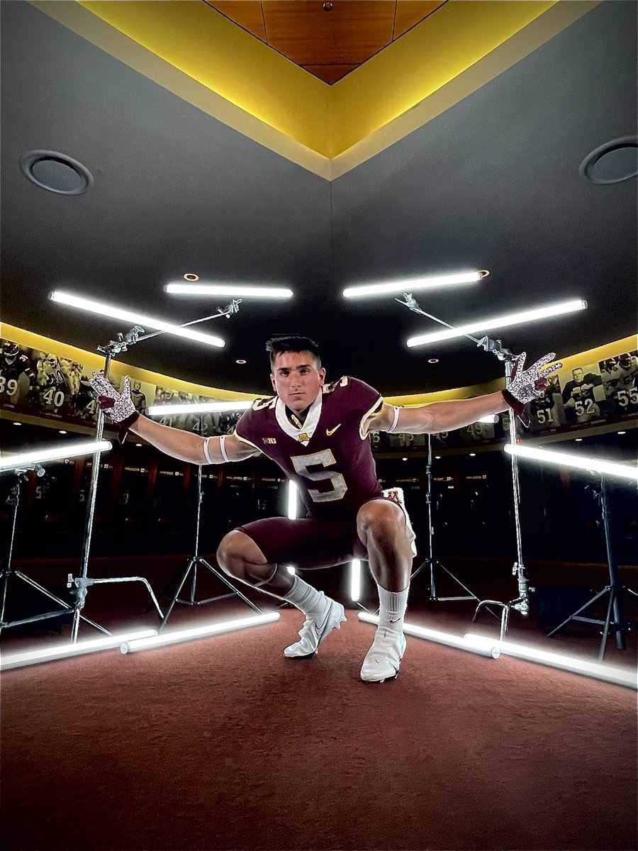 Mason_Carrier46's tweet photo. Let’s Row! Committed🛶〽️
@Coach_Fleck @JoeS_Rossi @RyanBurnsMN @Gophers247 @dlhsfootball https://t.co/R4dC6M4VG0