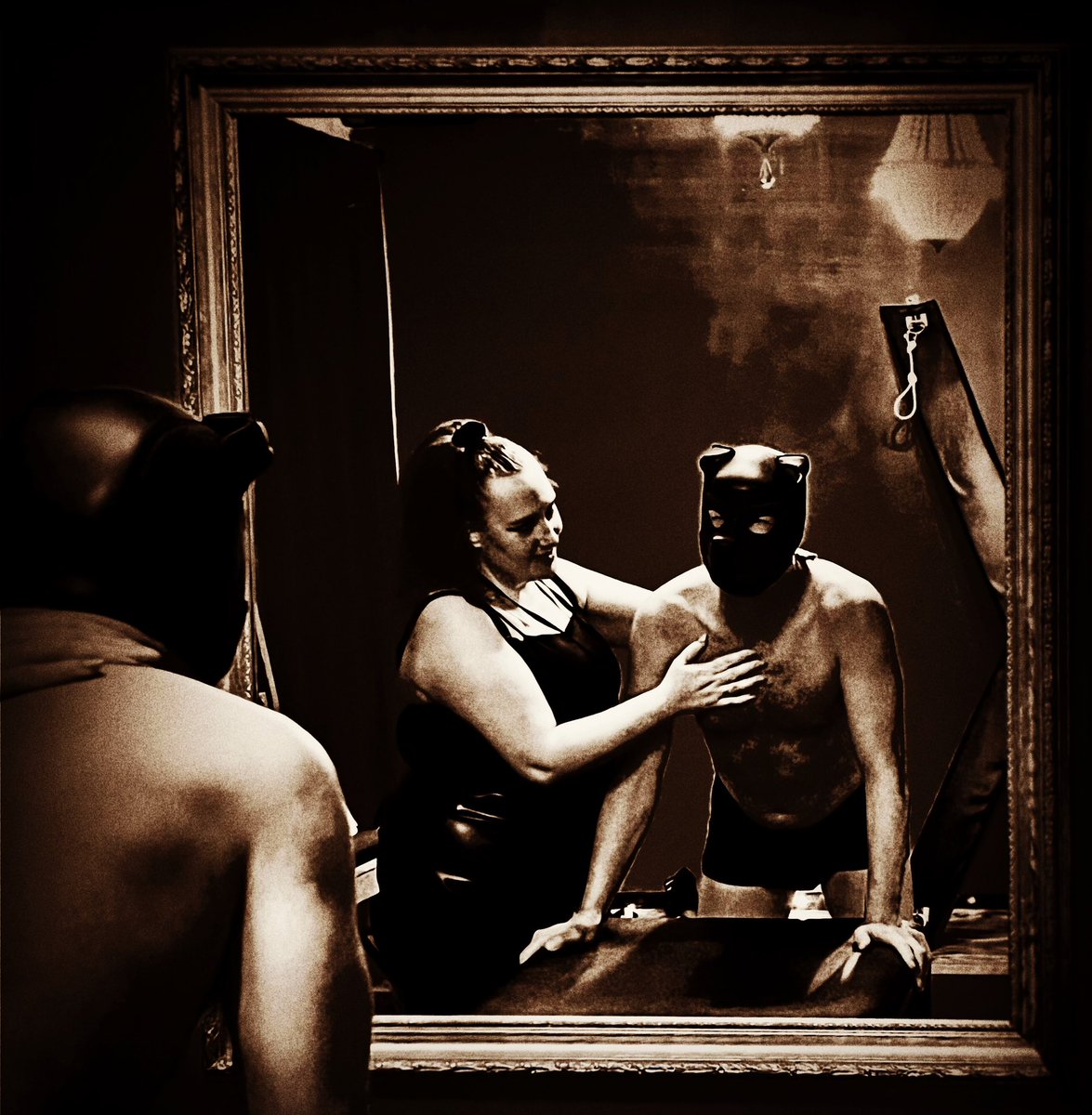 Puppy being trained at #bdsmkastellet and thrown deep into puppyspace after trying a puppy hood for the first time - Good boy!

#bdsmclub #bdsmpublic #bdsmdungeon #bdsmtraining  #bdsmsession #bdsmlovers