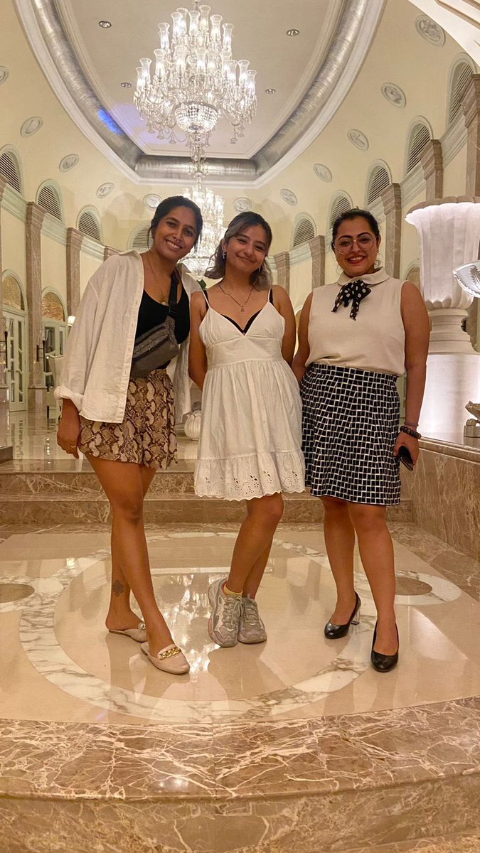 make_punch's tweet photo. Women make the world a better place , especially the women in web3. @prachishuklaa @aWkquariangirl @CyberShakti https://t.co/DvHOZ0kCMT