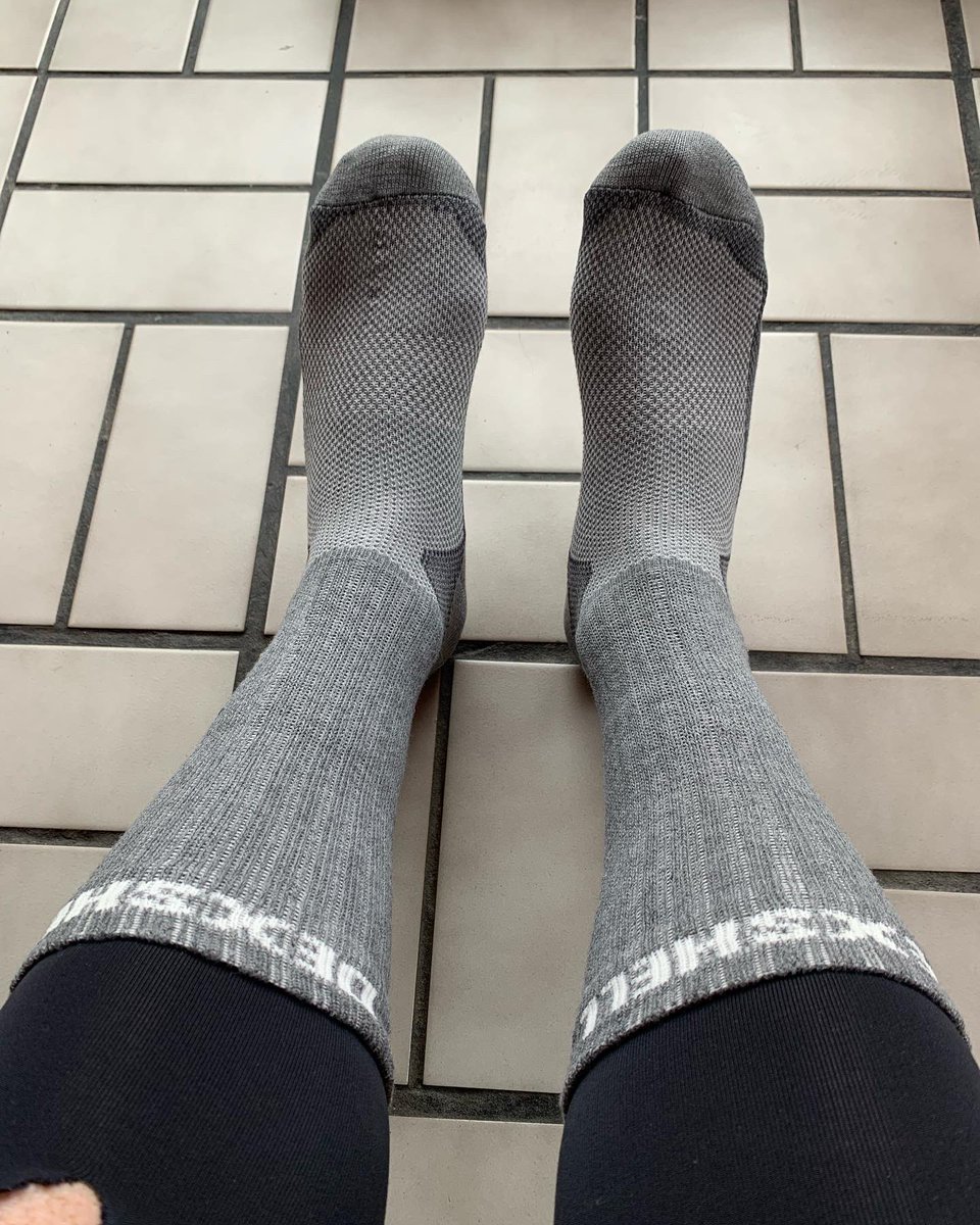 welshmanwalk's tweet photo. No normal Fathers Day socks for me today, got these awesome socks from @dexshelluk #dexshell #dexshellsocks not kidding they are easily best socks I’ve ever had 🧦🥾👏 #waterproofsocks https://t.co/4WFmwoQhTd