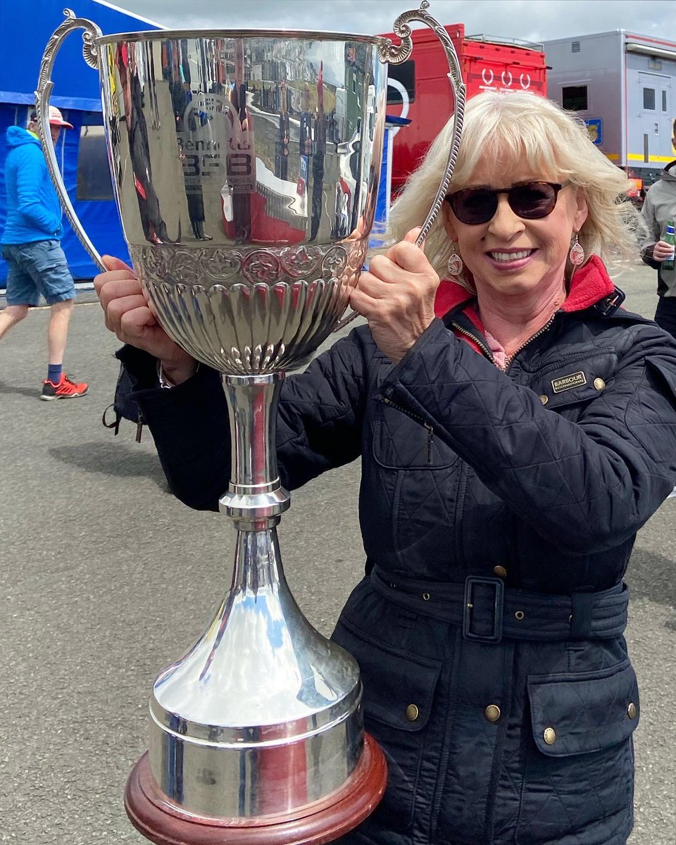 Liz05Steph3's tweet photo. Fab couple of days at Knockhill for Round 4 of British Superbikes.
Lots of photos on my Instagram liz05_stephens #britishsuperbikes #peterhickman #ryanvickers #KnockhillBSB https://t.co/t31UM50Zbx