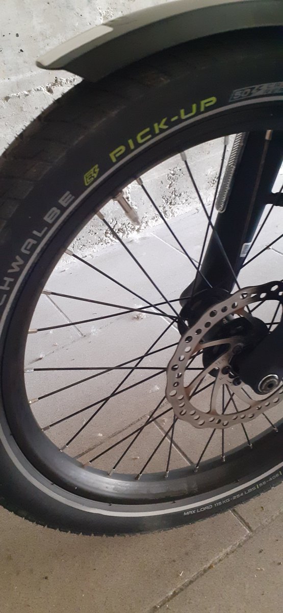 tassi1951's tweet photo. complekilometri 5000. le ho regalato le nuove gomme da carico schwalbe pick up, altro mondo rispetto a quelle di serie. https://t.co/GxnAoJ0tq2
