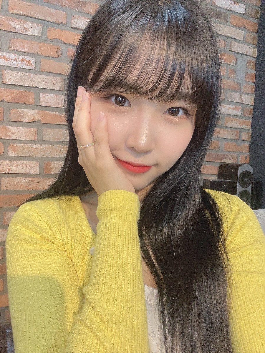 PF_Official_X's tweet image. [#핑크판타지_하린]

3.4번 사진 똑같아보이져
미세하게 달라요👀
뭐가 더 나은지 모르겠어서...
둘 다 올려버리기😝❣️
늦었는데 잘자용 내 꿈 꾸는거 잊지말고♥︎

#하린 #HARIN #ハリン 
#핑크판타지 #PINKFANTASY 
#ピンクファンタジー