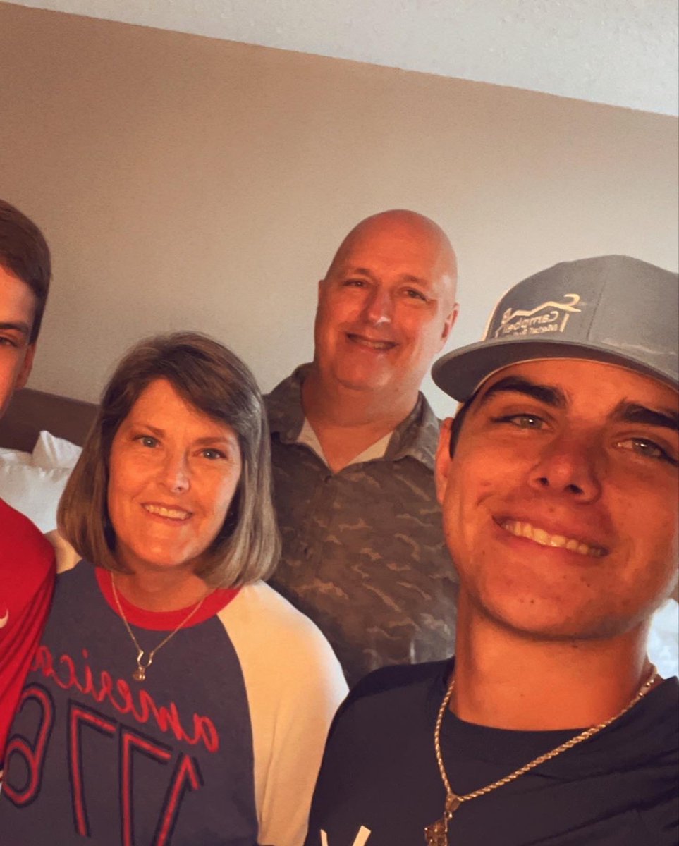 Happy Father’s Day to all pops! Thank you for making us the men we are today!💙