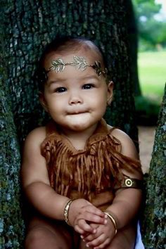 “Listen to the wind,
It talks. 
Listen to the silence, 
It speaks.
Listen to the heart,
It knows.”

~ Native American 🪶✨