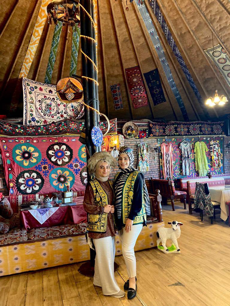 turkardes_'s tweet photo. Bugün Özbekistan’dan Lola Haldarova, Resul Haldarova ve Husnora Abdullayeva ile görüşmemizi gerçekleştirdik. 🇺🇿 #Uzbekistan https://t.co/MFfKvKjTSL