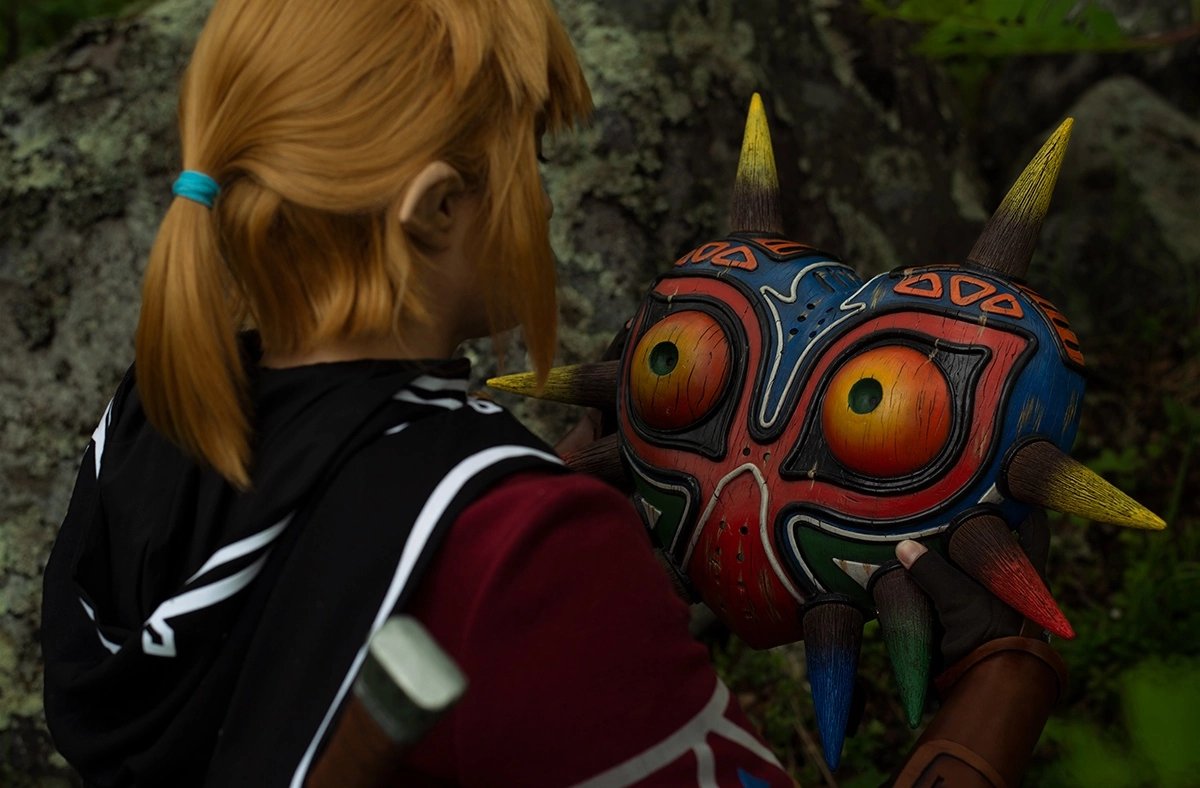 You found the treasure that was hidden at Kolomo Garrison Ruins and obtained Majora's Mask!
Teaser photo from new photoshoot ✨
Fantastic mask made by <a href="/atomic_dragon_p/">AtomicDragonProps</a> 🔥 
#BOTW #BreathoftheWild #ゼルダの伝説 #BreathoftheWild