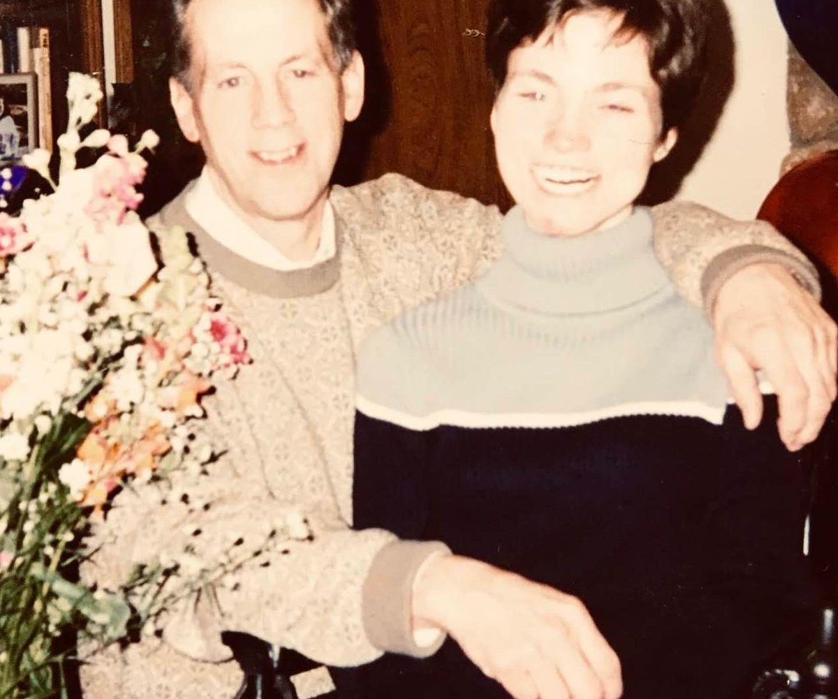 PeggysFriendKim's tweet photo. Happy #FathersDay! My dad’s done everything to provide for us. It’s taken much unseen sacrifice. It’s also brought amazing opportunities to our lives. I’ve gotten lots from my dad - faith,determination, &amp; of course,love of sports. I wouldn’t be me w/o him. Can’t wait to tell more https://t.co/P3UpY5krdi