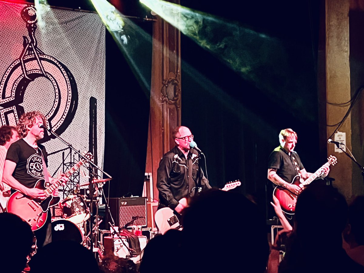 Denver sounded like Minneapolis last night <a href="/bluebirddenver/">Bluebird Theater</a> <a href="/theholdsteady/">The Hold Steady</a>