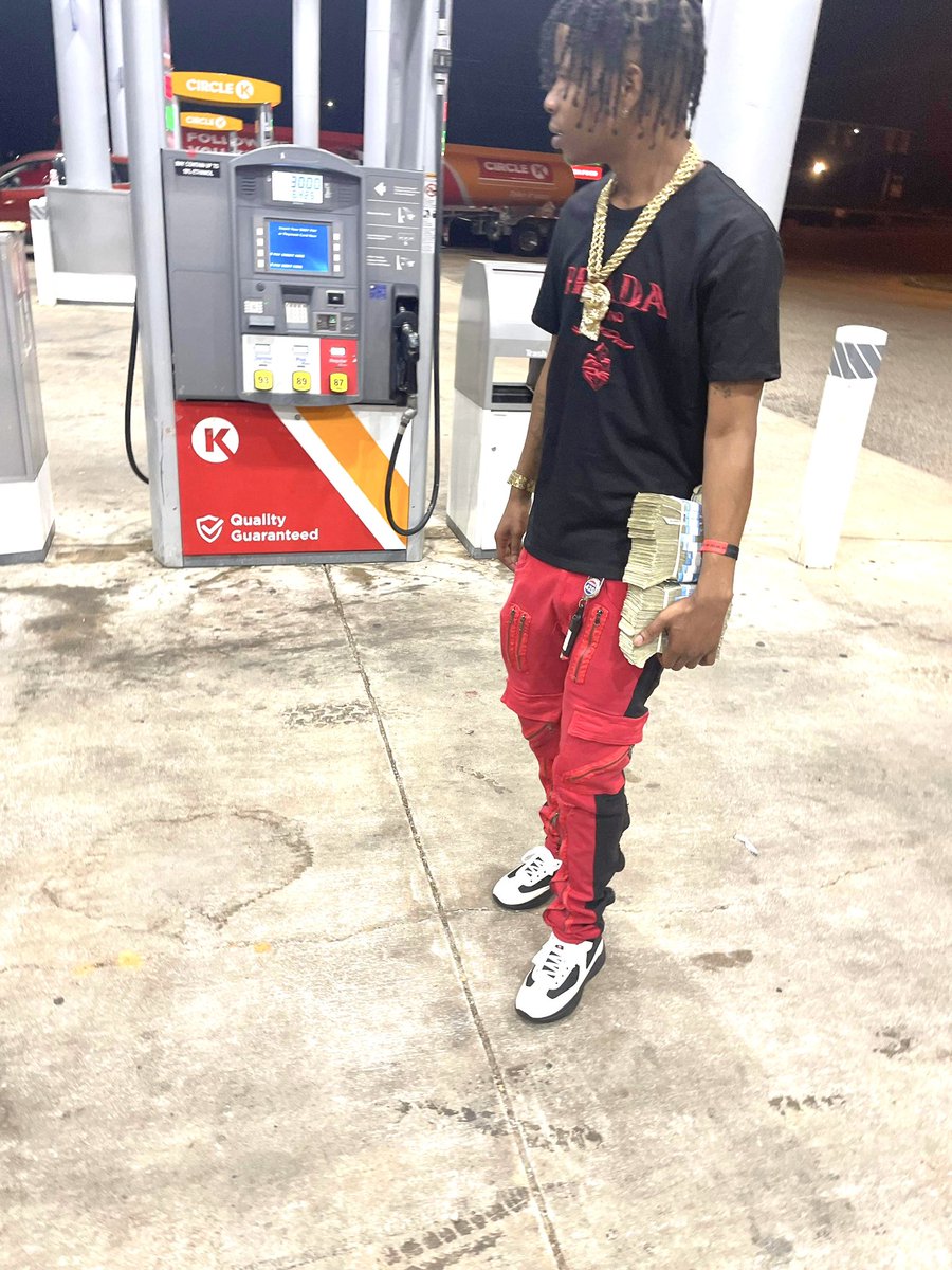 IAM_2LANE's tweet photo. Real Hitta , Trap Nigga , & A Bad Bitch Getta 🦅🖤🆑 … #LLBNB #LLMURK #LLCHOP #LLTB #LLDTR https://t.co/RHHm4viKdm