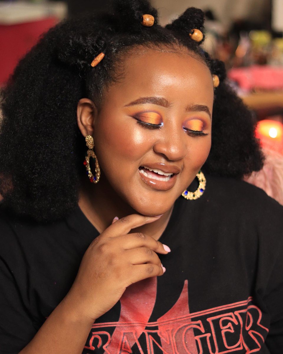 HenanyB's tweet photo. Day 7: Sunset 🌅 Thank you Queen @foyinog 
for an amazing round 10 #7days7faces challenge @Maybelline on FitMe I had so much fun!!!❤️✨🫶🏽 https://t.co/BfKpjxIOPZ
