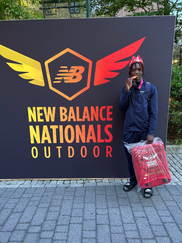 PotomacSeniorTF's tweet photo. Ty’Heak Buie competed in the Championship Triple Jump, where he placed 5th overall, earned a new PR of 47’-10”. Already holding the previous school record for Triple Jump. Ty’Heak has broken his own record and set a new one once again! 

#AllAmerican #NBNationals #2xRecordHolder https://t.co/CMQ5NH2qof
