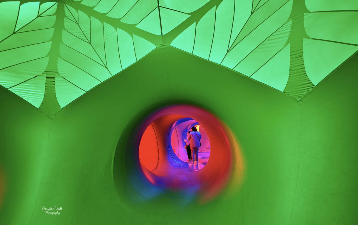DougieCoullPix's tweet photo. 2/2 - Arboria II Luminarium and Festival at Beacon Arts Centre, Greenock.
#Air #Arboria #architectsofair #Inverclyde #luminarium #inverclyde #art #visualart https://t.co/BC7PTJIh7B