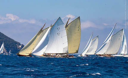 Italiavela's tweet image. Conclusa l’#ArgentarioSailingWeek 2022. I vincitori: Scud di P. Bertelli (Vintage Aurici), Il Moro di Venezia I di M.Ferruzzi (categoria Classici), Toi et Moi di A. Rinaldi (Spirit of Tradition) e Varuna of 1939 (Vintage Marconi) italiavela.it/articolo.asp?i… #ycss @maxprocopio