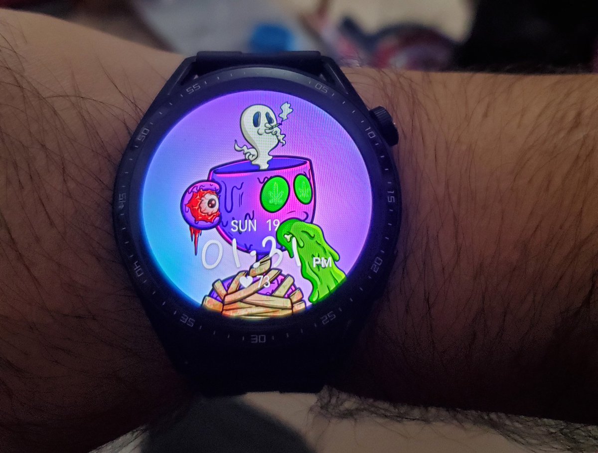 Hed_21's tweet photo. #BakedCups from @StonerCupsNFT still look great on smartwatches btw https://t.co/NbxjpwQIXi