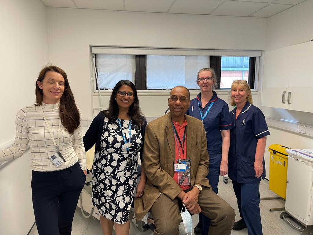 Urogynae @BHRUT_NHS super clinic today 56 patients seen of which 51 new. Still smiling after a hard day's work - well done team!!! #electiverecovery
