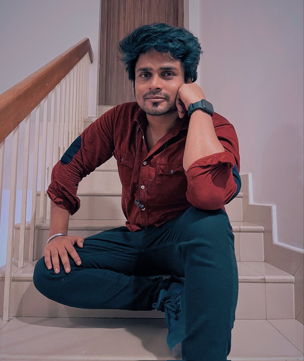 Sarin06586764's tweet photo. I am watching 😊😊
PC : @a_GK_film
#candidshot #sarinmalayalamactor #sarinactor #sarin #actorprepares https://t.co/HIx8HYhJMa