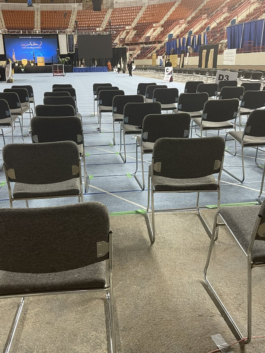 SadiaTheSadia's tweet photo. Three blessed days have come to an end. Khuda Hafiz Jalsa, thank you for the wonderful memories and great speeches. Thank you to all the wonderful volunteers, May Allah bless you all. Looking forward to Jalsa Salana 2023!#JalsaUSA @USAJalsa https://t.co/kzflvRtasF