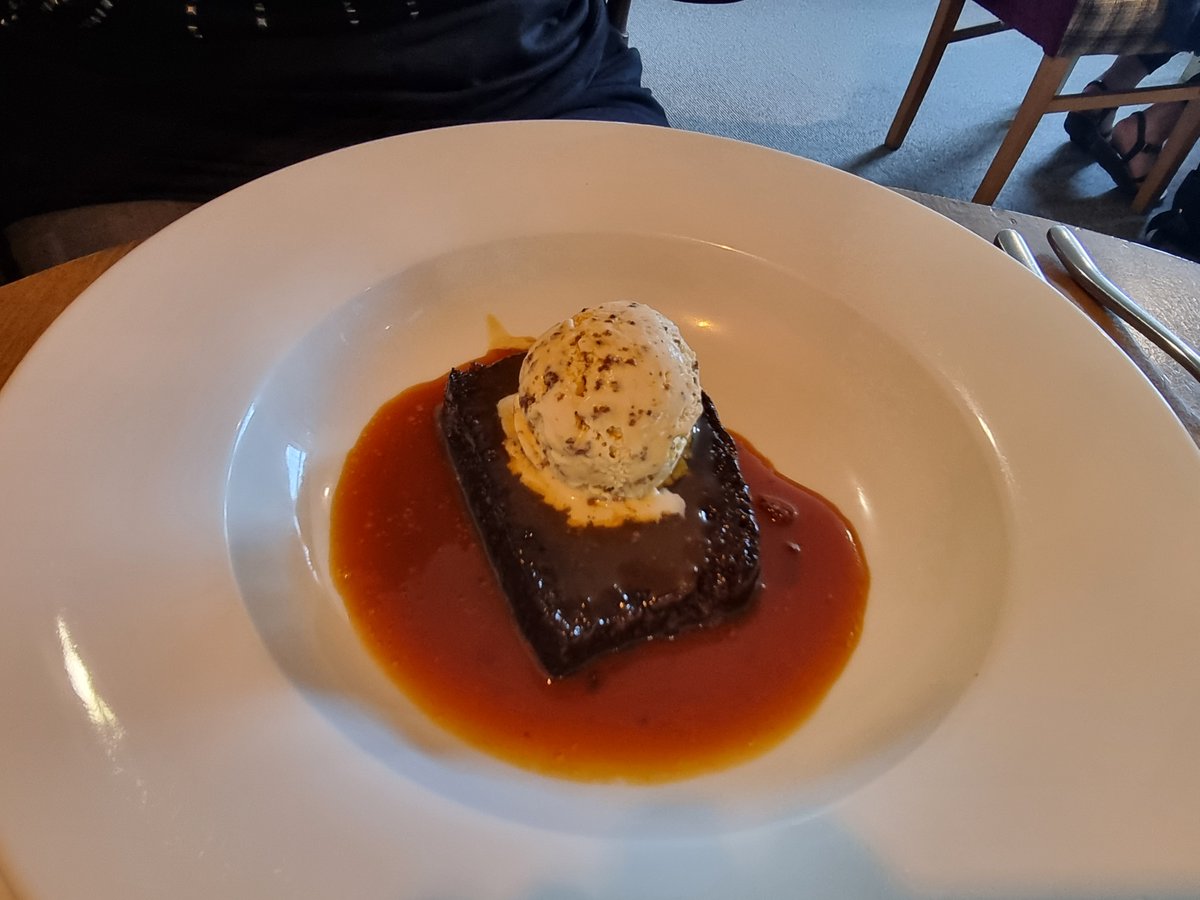 Lovely relaxed lunch <a href="/TheHigherBuck/">The Higher Buck</a> today