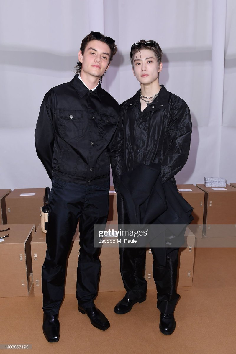 SIGNOR JAEHYUN PER PRADA
#JAEHYUN #PradaSS23  
#PradaMFWxJAEHYUN
