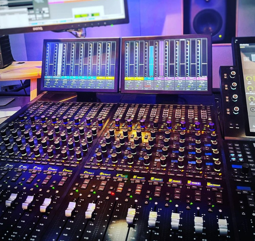 AvidProTools's tweet photo. ๐ท https://t.co/AkzogXjBsO
โถ๏ธ https://t.co/LNIgmkN0JV
#sounddesign #dolbyatmos #soundstudio #postproductionaudio #avids6 #protools #avid https://t.co/v311luwXCE