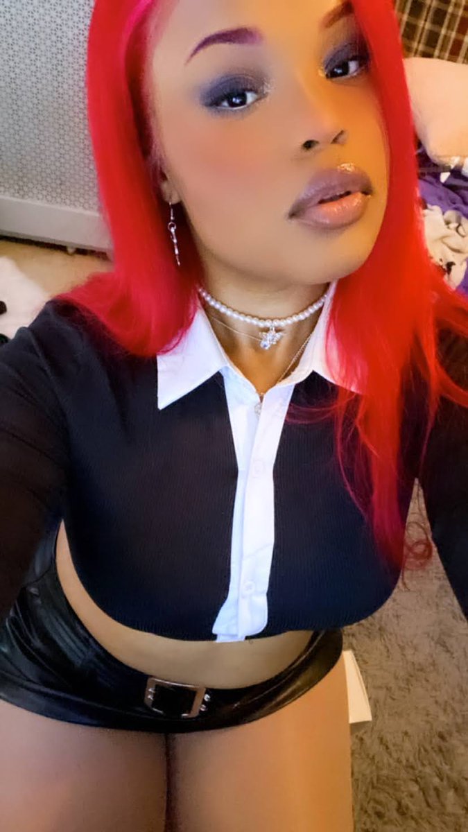 gabi_luvr's tweet photo. matching cherry hair with my hot rockstar boyfriend 🍒
#BlacktinySelcaDay #ATEEZ #HONGJOONG #Blackatiny @ATEEZofficial https://t.co/nApDpooM3Z
