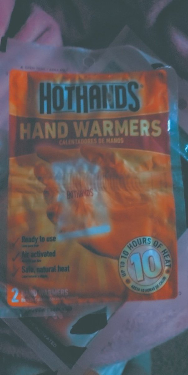 thatMGOBLUEgirl's tweet photo. Fellow #Raynauds patients... who else has their hothands, socks & gloves out today because it's been "chilly"??? 🧤🧣🧦 #ForeverCold 🌬❄️ https://t.co/elNMUcxyxF