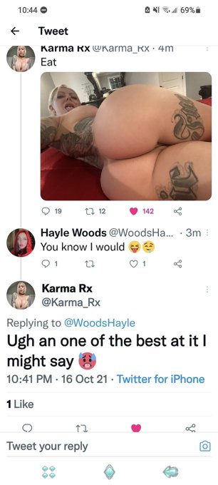 I was going through some old pics an found this gem @Karma_Rx my battery was even at 69% 🤣🤪 https://t