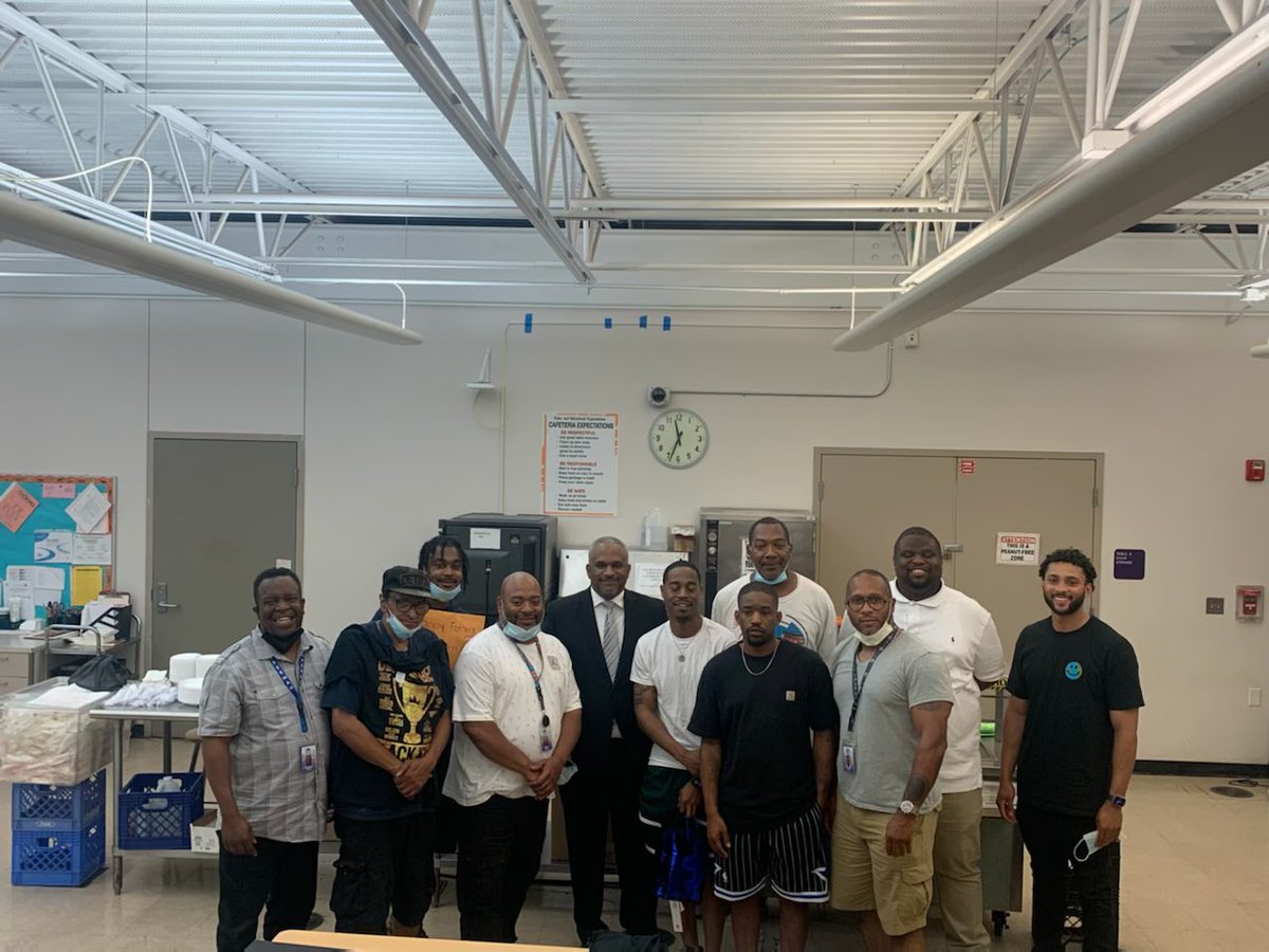 One of my principals got me good.  She told me to come to her promotion ceremony, but it was a surprise pre-Father’s Day lunch for the father’s on her staff.  Thank you <a href="/MCoakley401/">MCoakley</a> and the ladies at <a href="/GreenfieldUnion/">Greenfield Union Pk-8 DPSCD.</a> for the lunch, cards, and gifts. <a href="/Detroitk12/">DPSCommunityDistrict</a>