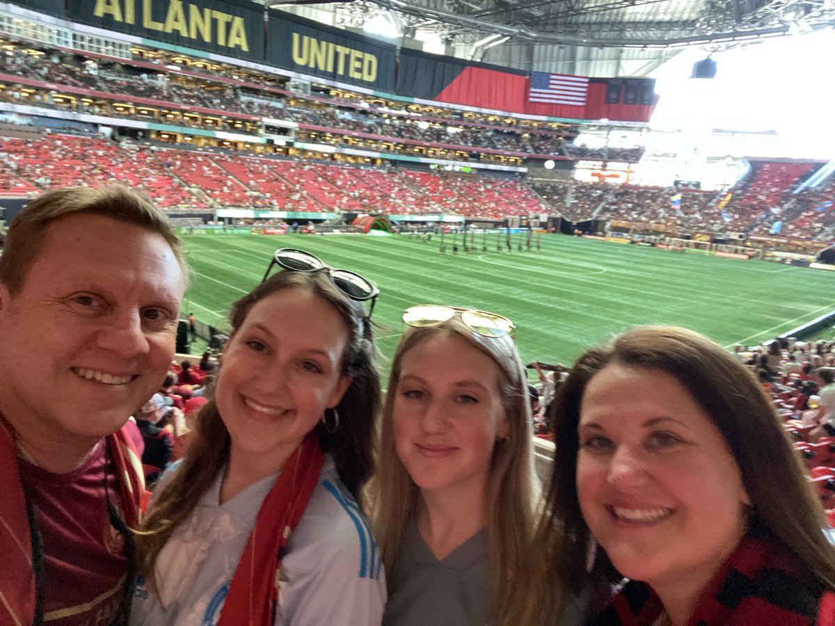 Fincksta's tweet image. Let’s Go United!  Happy Fathers Day to the Fathers out there!  #ATLUTD