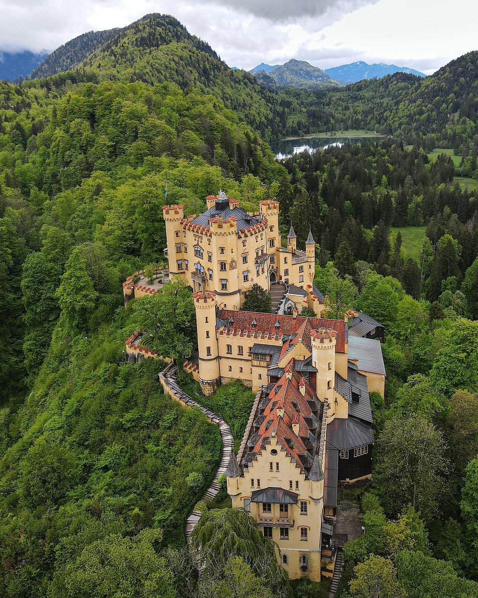 Hohenschwangau Castle, Germany 🇩🇪 

#Travel #travelphotography #Germany #Castles