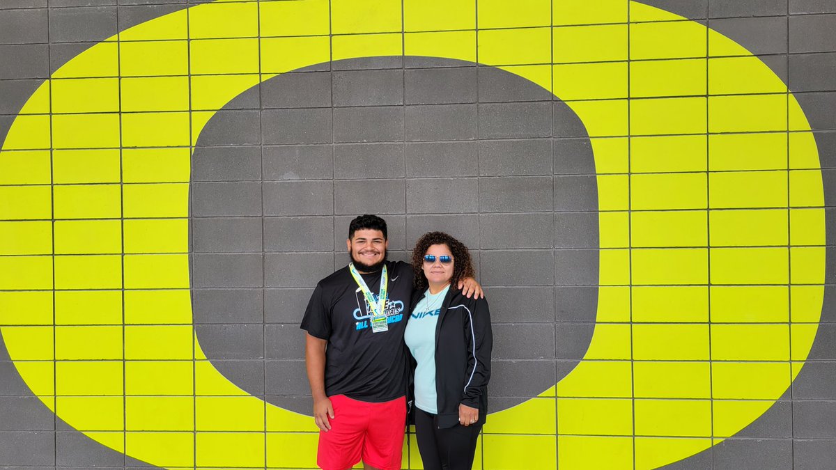 What a meet your Nike All American Silver medalist. 🙏 He had a huge last throw and new PR. Thank you to everyone who helped make this possible. Big things coming 🙌
#TeamPinones 
#NikeNationals
#Shotsfired 
#blessedyoucallmemom 
#Hisnumberonefan