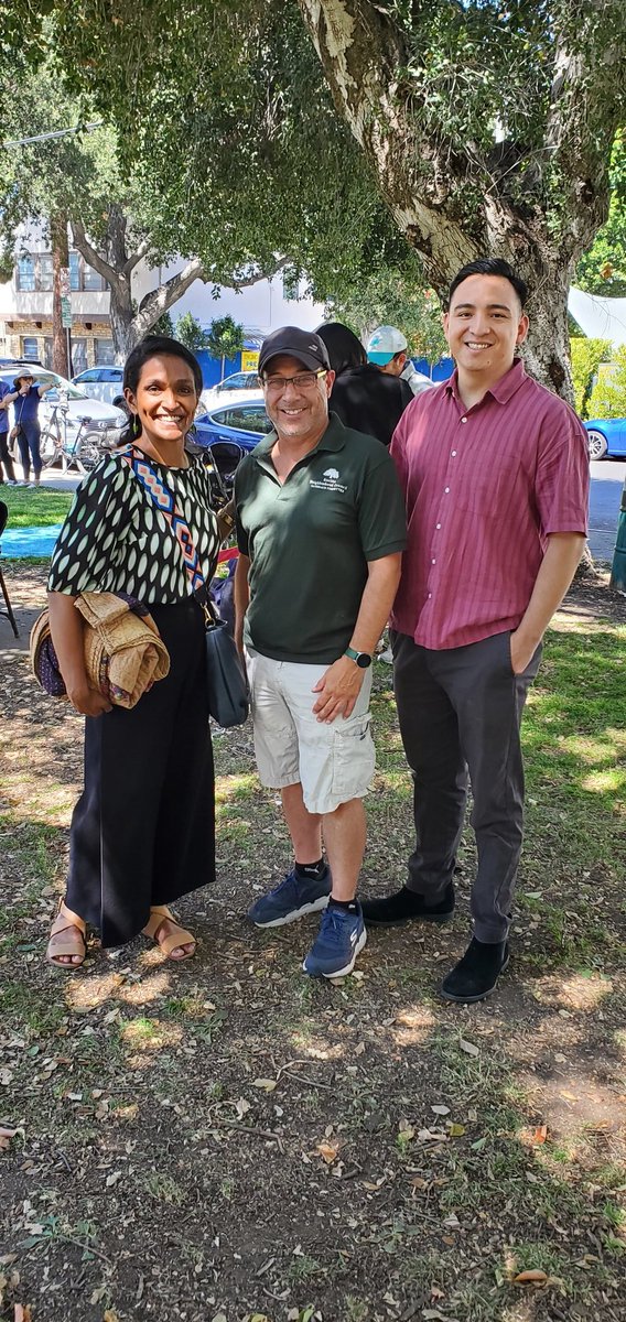 ENCINONC's tweet photo. Thank you to @cd4losangeles Councilmember Raman for hosting a free concert st Encino Park today! We had a wonderful turnout and the LA Youth Orchestra was amazing! The @ENCINONC was thrilled to be there! #cd4 #encino #encinopark #losangelesyouthorchestra #concert https://t.co/0Ati9xg6IG