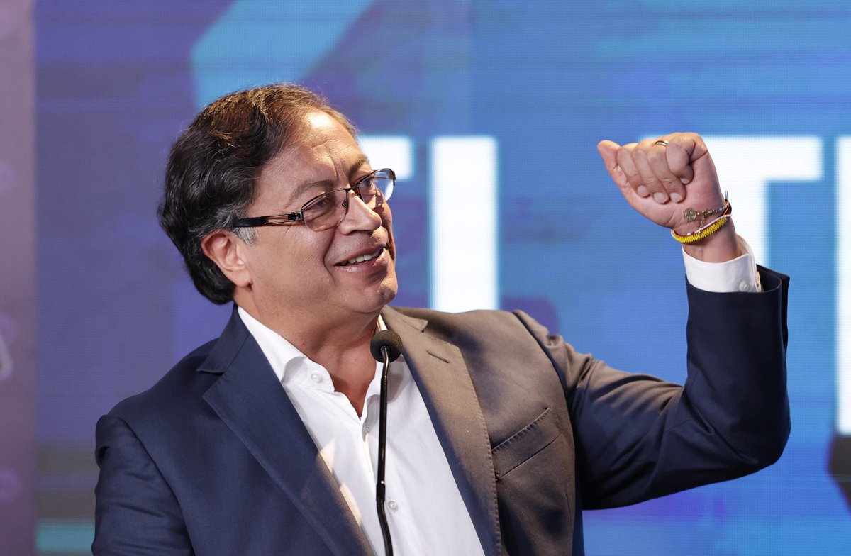 MinfarC's tweet photo. @DiazCanelB @petrogustavo Felicito a Colombia, el trabajo futuro es grande pero llegó el momento.
América está feliz.
#CubaPorLaPaz https://t.co/qZz4T8UCtV