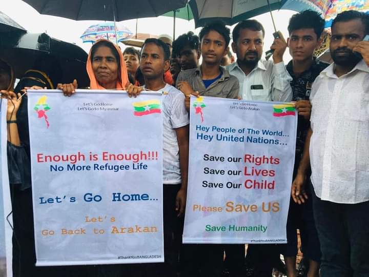 ForYrd's tweet photo. The Rohingya people are protesting to back to their home land.
#Nomorerefugeelife
#Letsgohome
#Withdignity
#AndSafety
#EnoughisEnough
#ThankyouBangladesh https://t.co/d4754gUGky