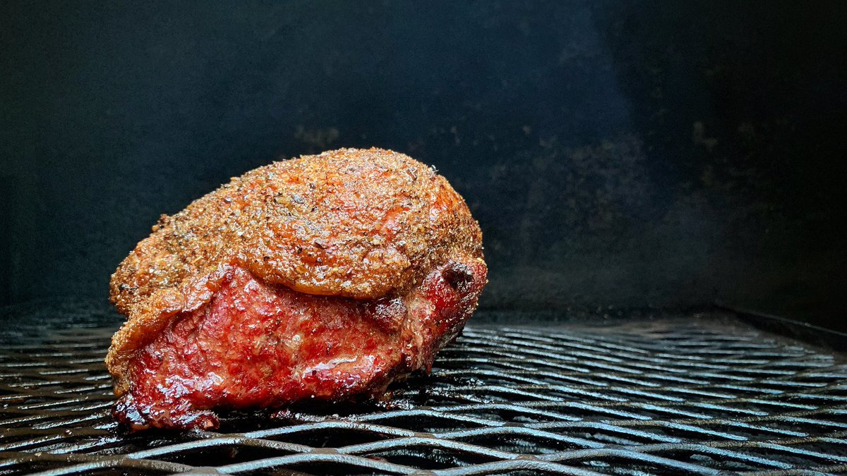 realCAMERALERO's tweet photo. #bbq #picanha #foodporn #foodiepics #goodeats #heavenonapaperplate #photoglife🎥 #cameralero #paladin🏴☠️ #whatsnext🏴 #nostickmics #nomicflags https://t.co/v2P08JxviA