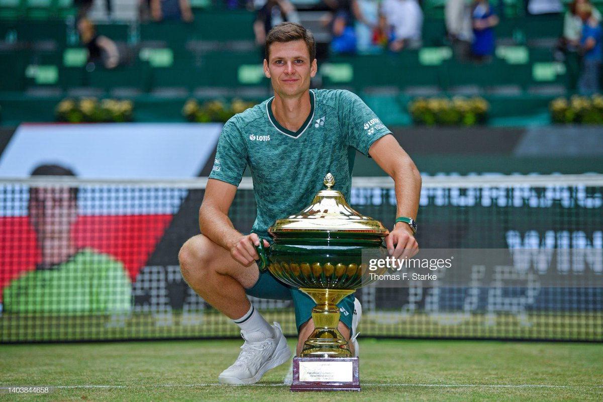 Not_Esportivas's tweet photo. ATP!
Parabéns ao tenista campeão o polonês @HubertHurkacz (🇵🇱) que conquistou o @ATPHalle, conquistando o seu primeiro titulo no ano e o quinto título na carreira
#ATP #ATP500 #tennis #TWO22 #TWO #TERRAWORTMANNOPEN22 #HalleWestfalen #HubertHurkacz https://t.co/HFRb0fcQII