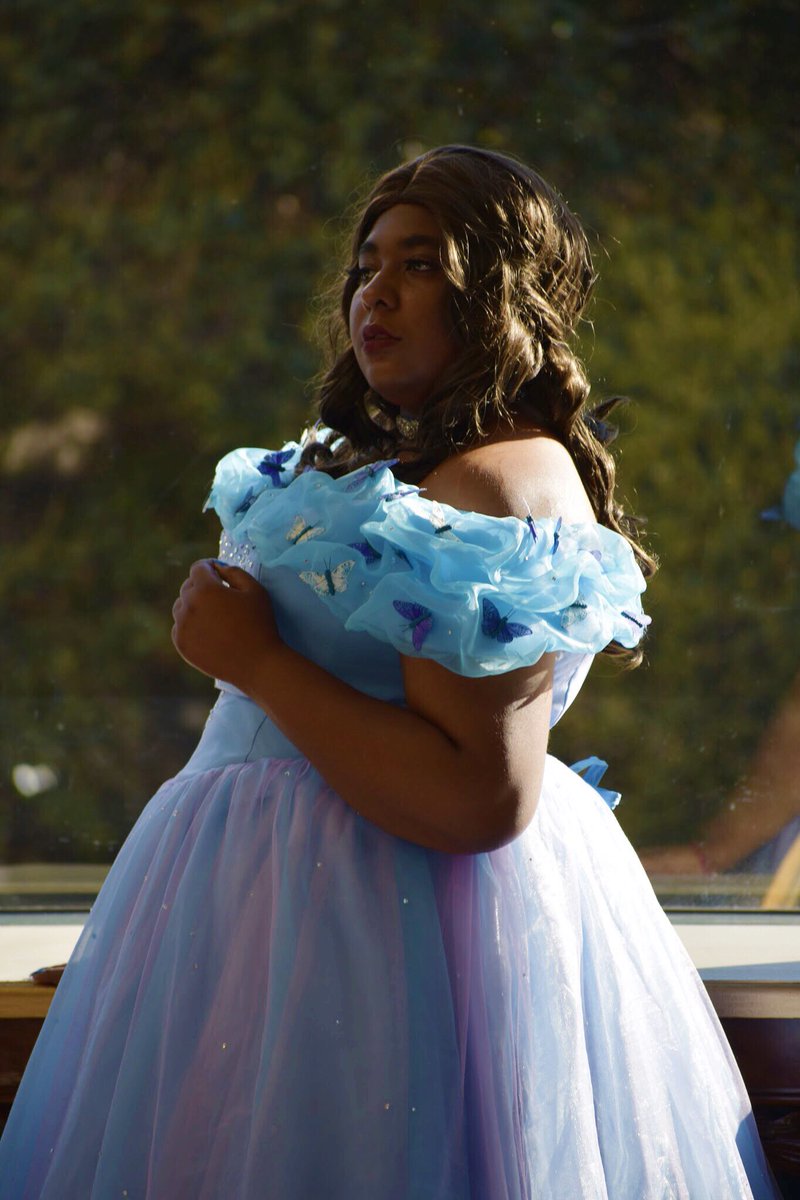 NekoLumii_'s tweet photo. Its Juneteenth AND Pride? A double whammy! 🖤🏳️‍🌈 I'm a mixed Black Bi Creator! I run a small business, i'm an artist, &amp; I cosplay! If you wanna support me, I've got links~
Anything helps!

Etsy: https://t.co/OZ6jw3sen7
Ko-fi: https://t.co/6xrfOjr1jo
PayPal: https://t.co/6P7THwM1f8 https://t.co/B41U0xVzEs