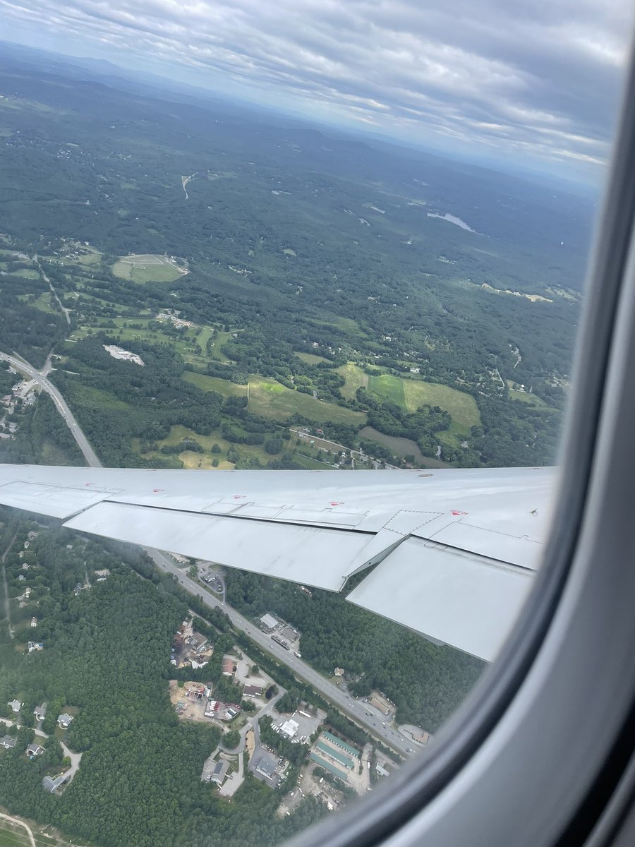 lisa_stabryla's tweet photo. The journey to Waterville Valley, NH with @ishi_keenum and @ShaeShae06 has been teeming with excitement. Can’t wait to meet up with everyone at the @mobegrc conference #sciencebootcamp https://t.co/nUiuf3TyHX