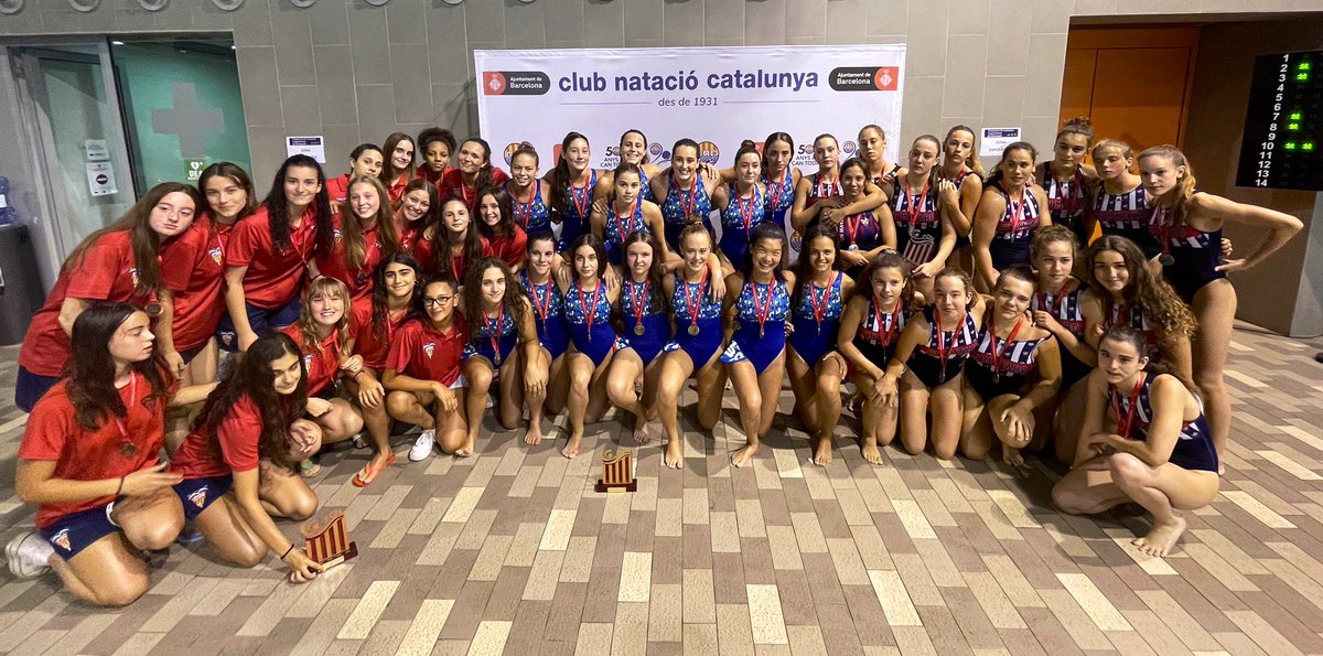 El Cadet femení acaba 3er al Campionat de Catalunya‼️
Hem guanyat el partit pel 🥉per 10 a 6 davant el <a href="/CNVallirana/">C.N. Vallirana</a> 

Moltes Felicitats noies‼️⚪️🔴

#Terrassa
#waterpolo
#femclub
#MareaRoja⚪️🔴